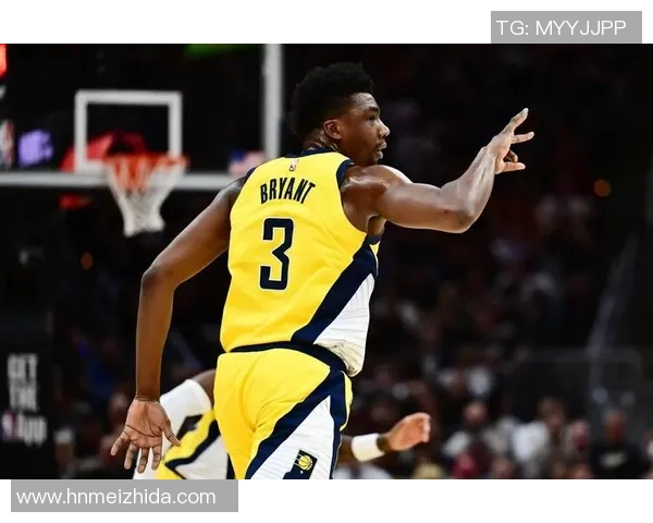 尼克斯与步行者激战正酣精彩直播视频全程回放与分析